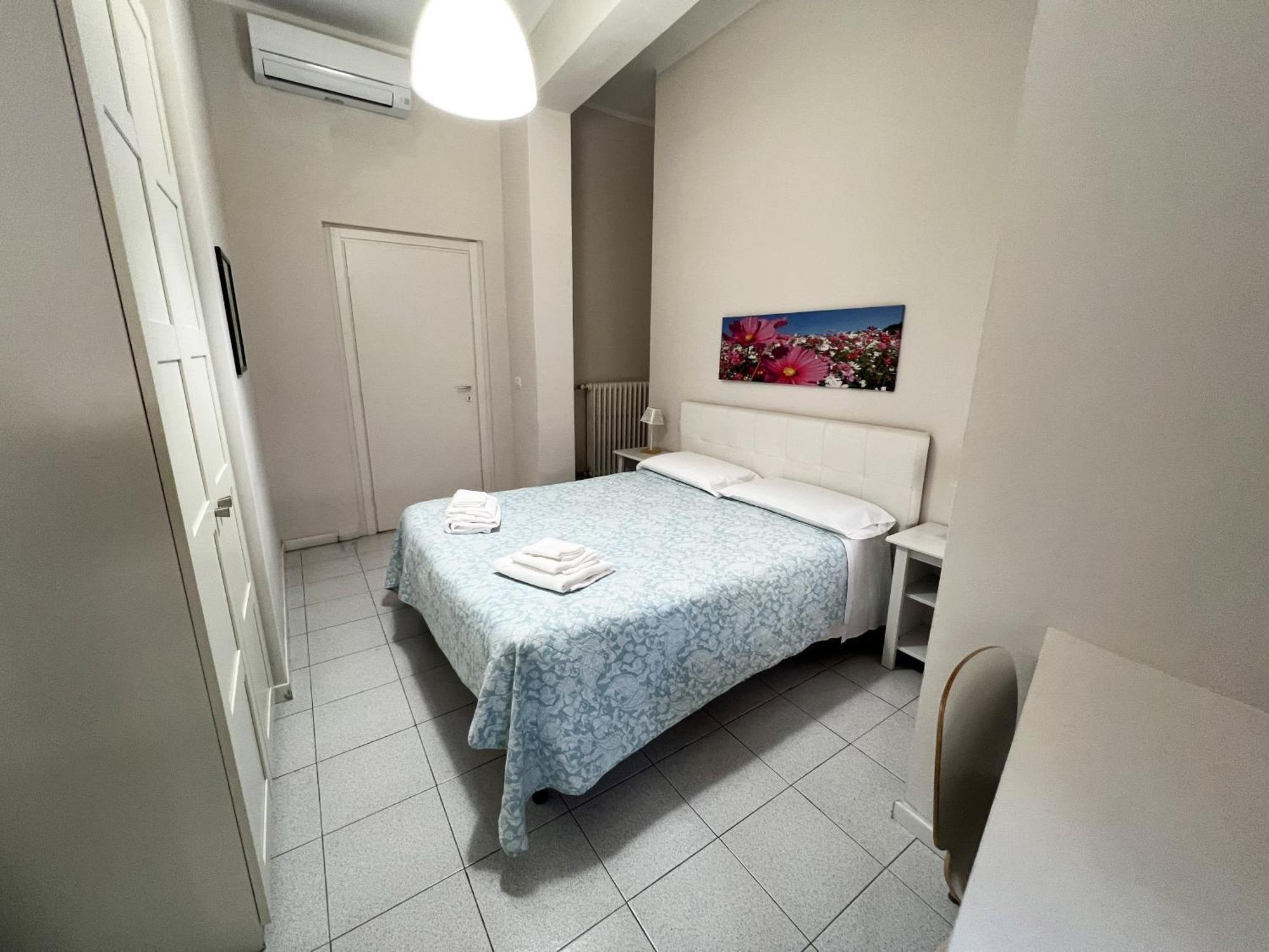 Guest house Easyrooms One Parma