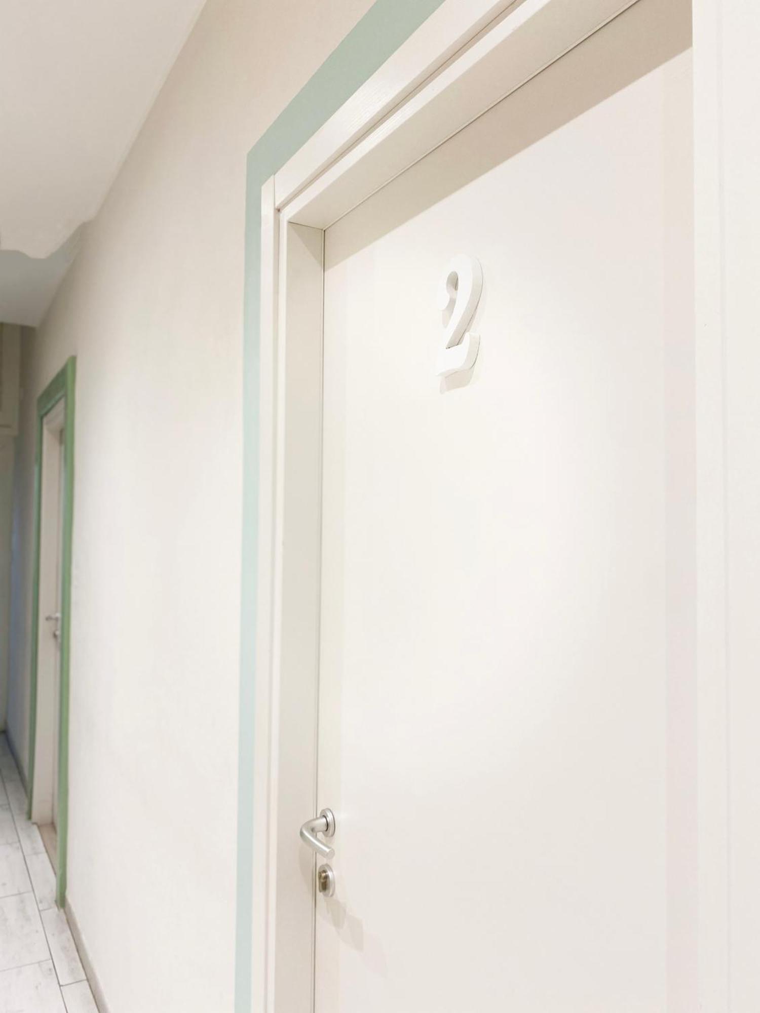 Easyrooms One Guest house *