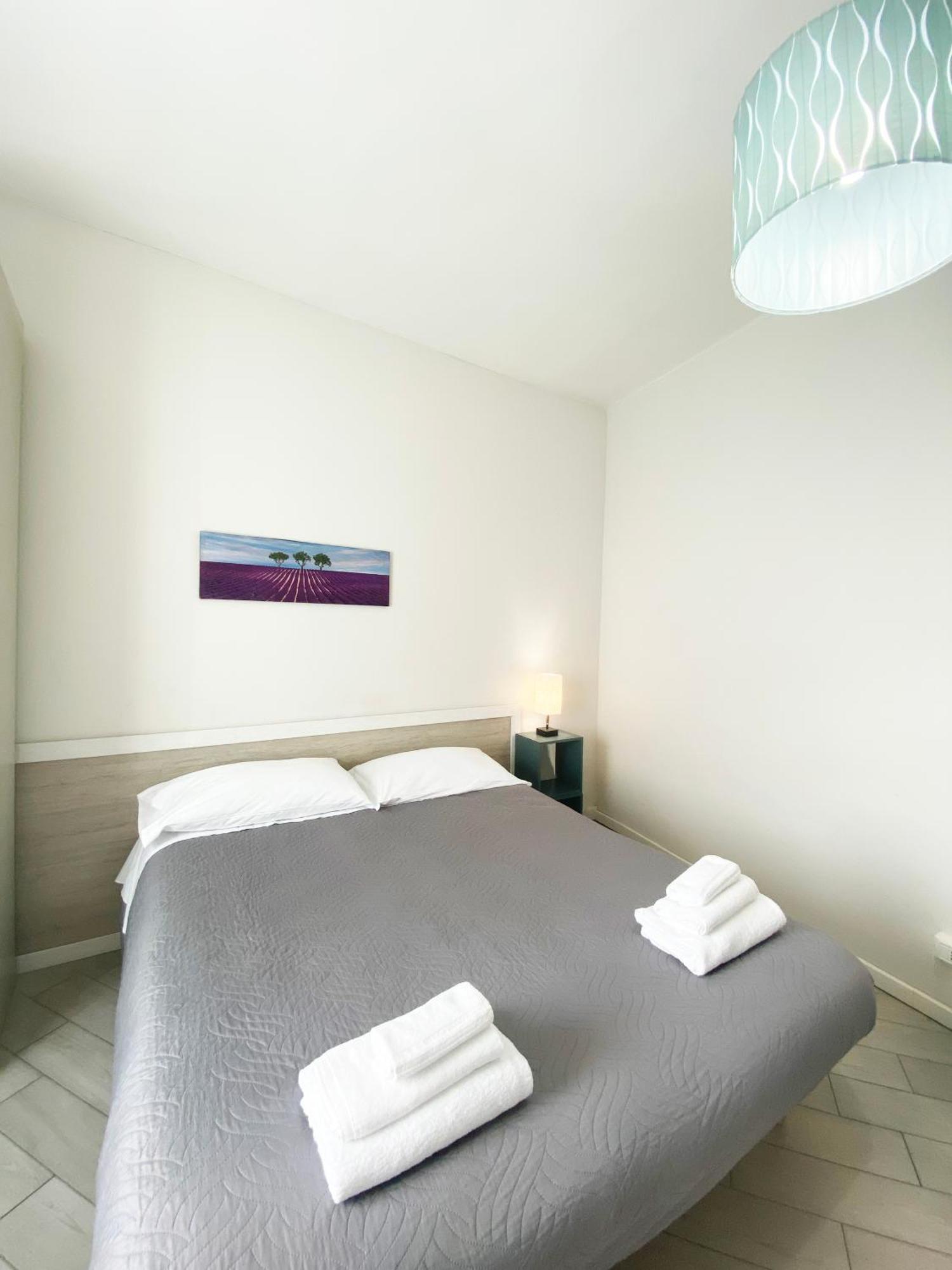 Easyrooms One * Parma