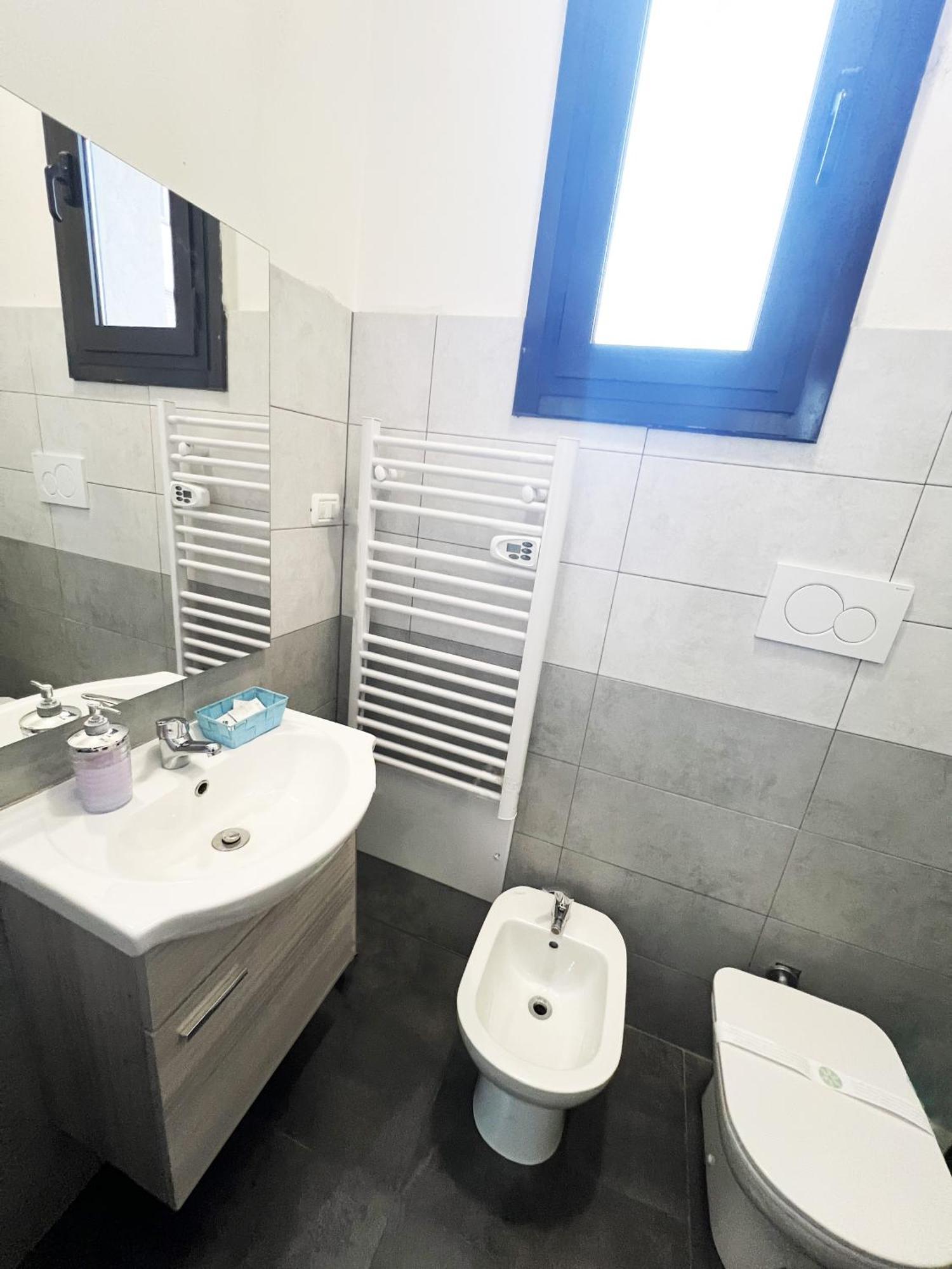 Easyrooms One Guest house *