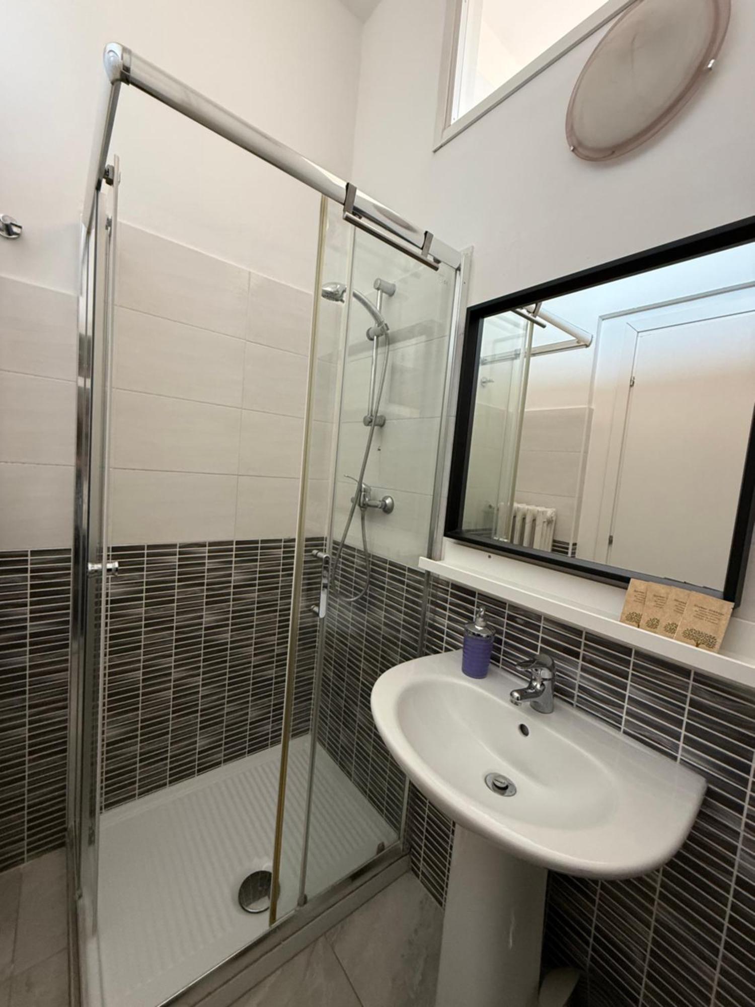 Easyrooms One Maison d'hôtes *