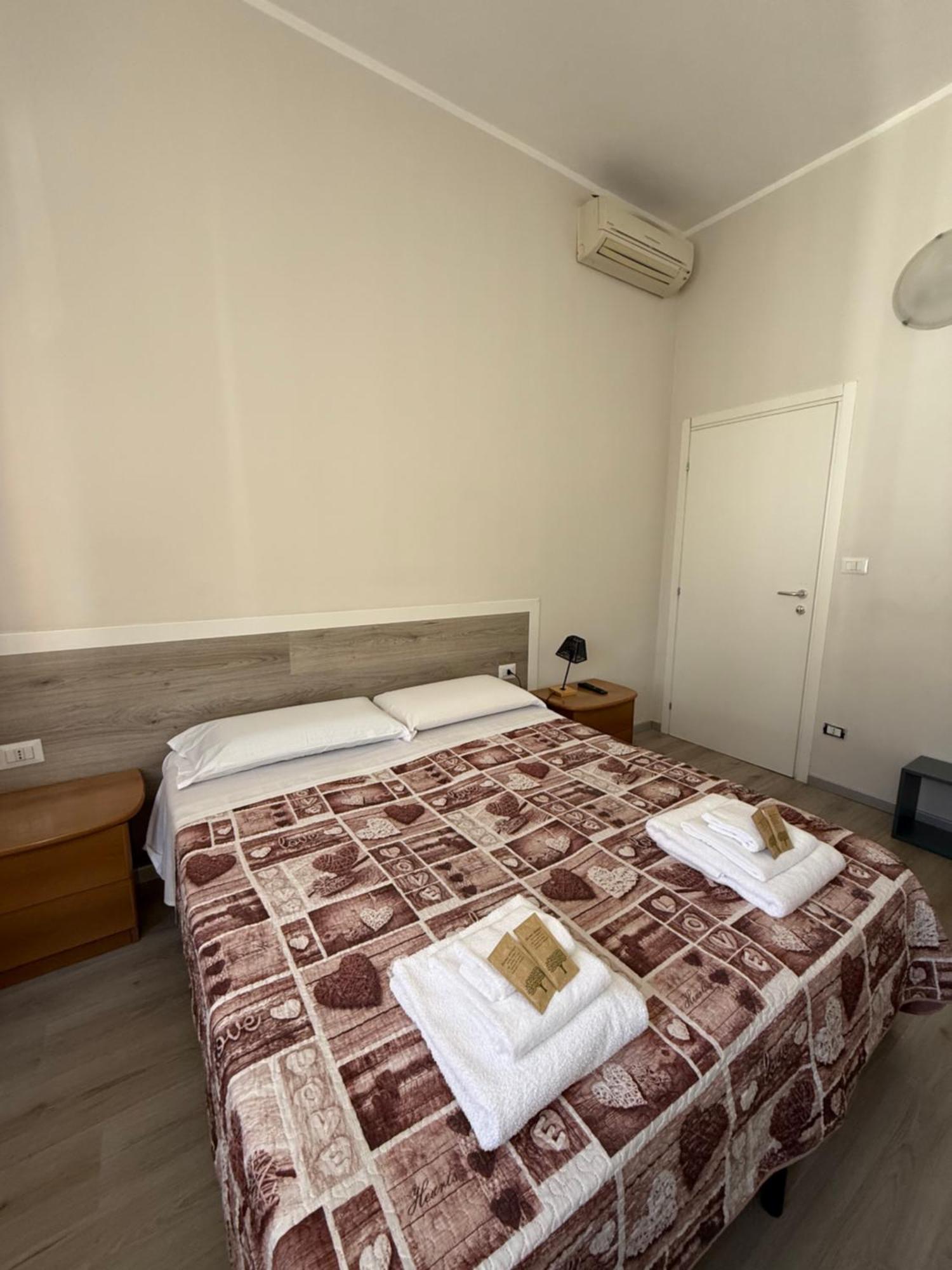 Guest house Easyrooms One *