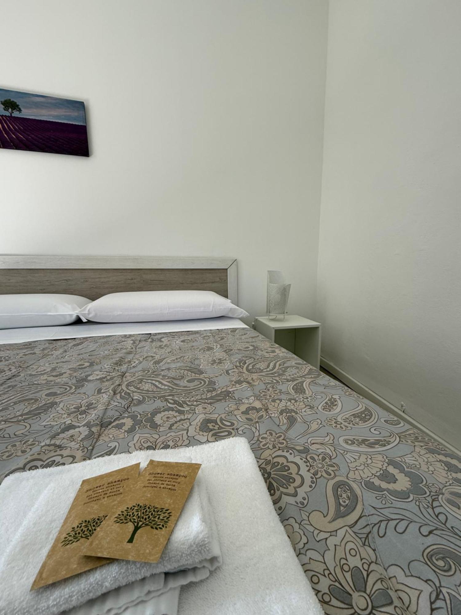 Easyrooms One Guest house Parma