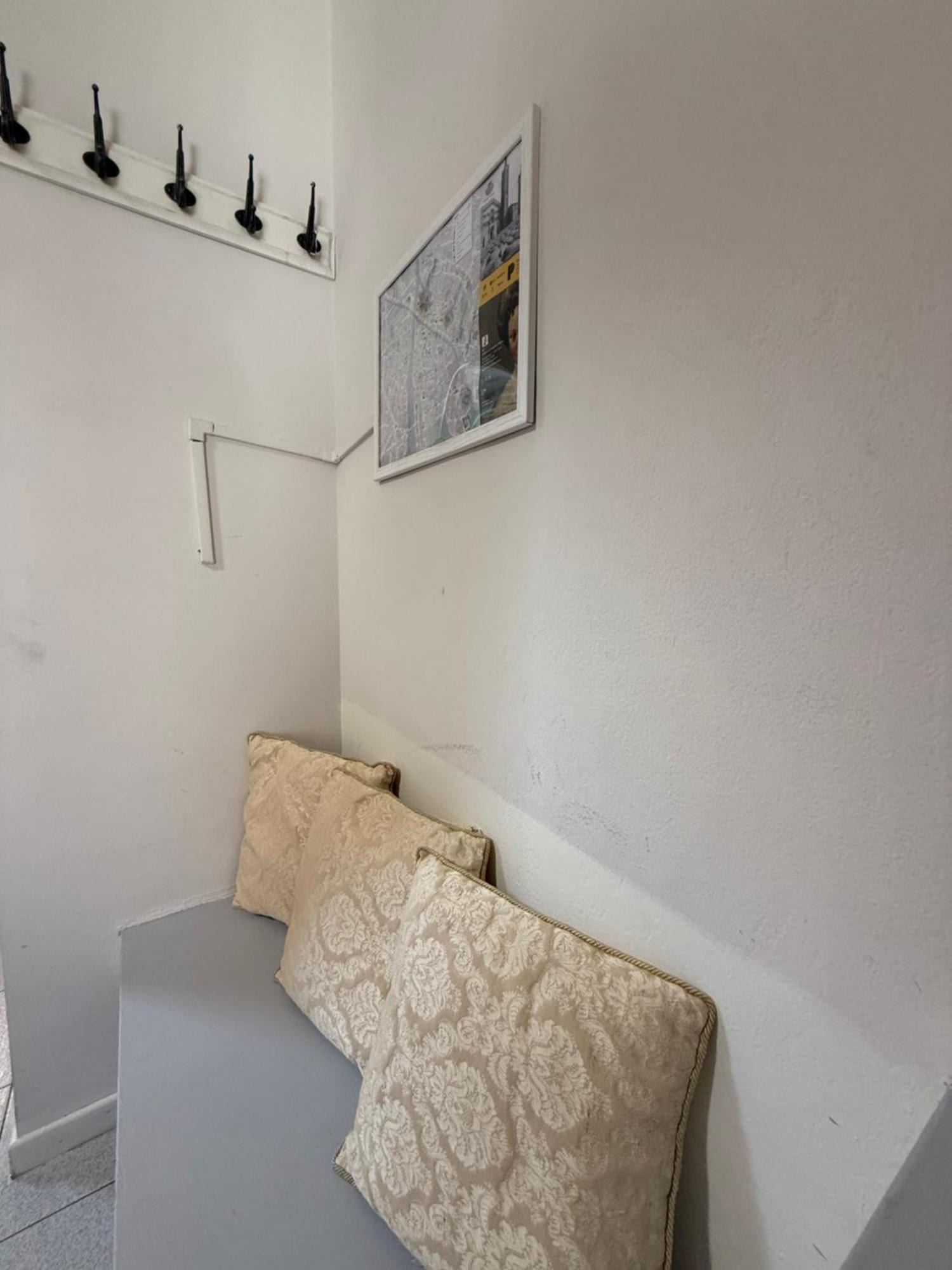 Pensión Easyrooms One Parma